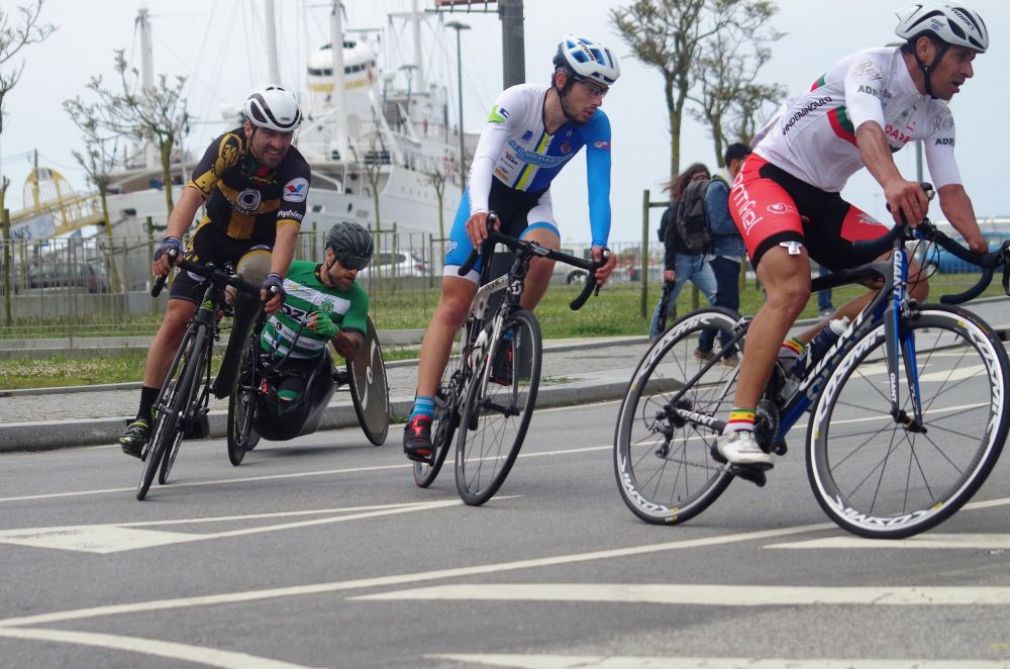 Dezoito paraciclistas pedalaram pela inclusão em Viana do Castelo